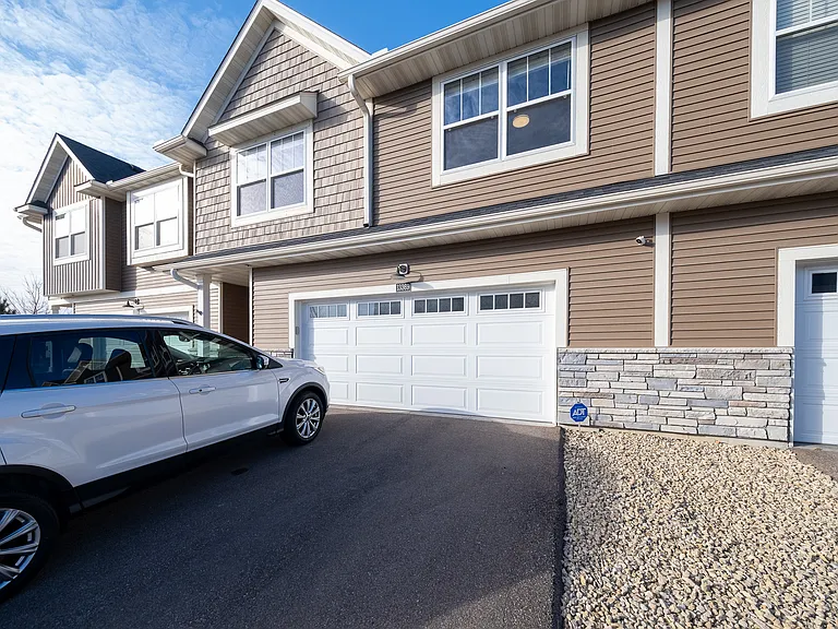 13369 Bronze Pkwy — Photo 31