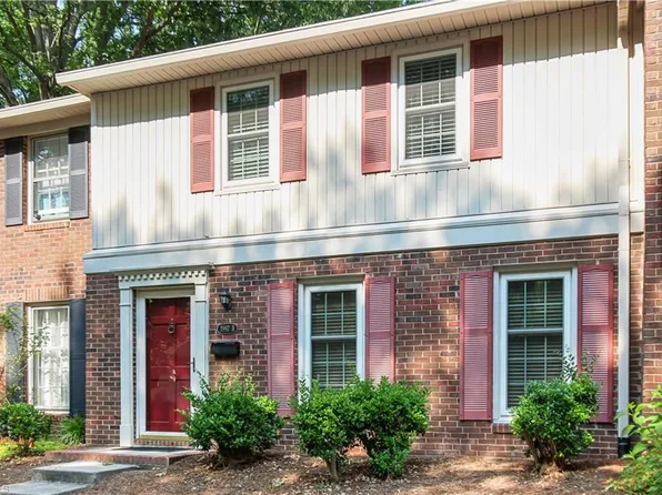 3997 E Valley Ct Unit B, Winston Salem, NC 27106