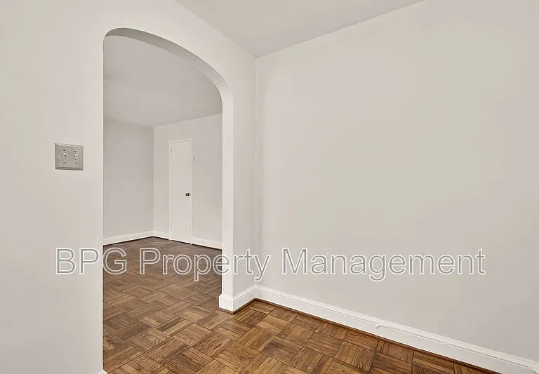 2634 Langston Blvd #403 — Photo 11