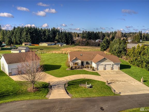 3rd image of 2829 Dairy Ct NE