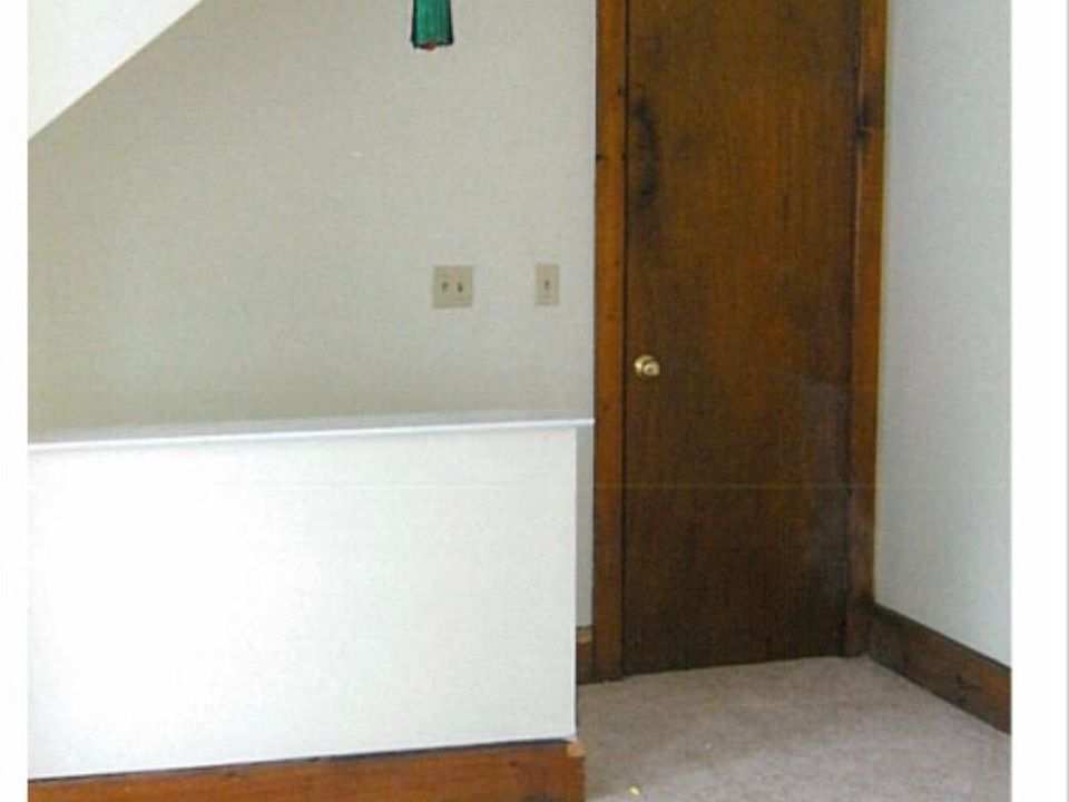 Living room + closet