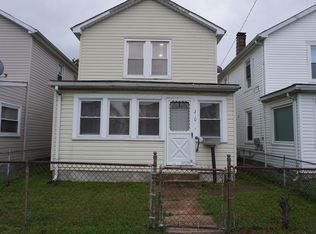 210 Center St, Dundalk, MD 21222