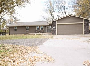 6141 SW 53rd St, Topeka, KS 66610