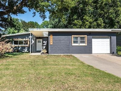 5505 Broadmoor St, Mission, KS, 66202