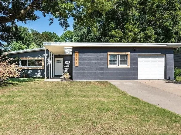 5505 Broadmoor St, Mission, KS 66202