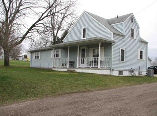 2102 220th St, Independence, IA 50644