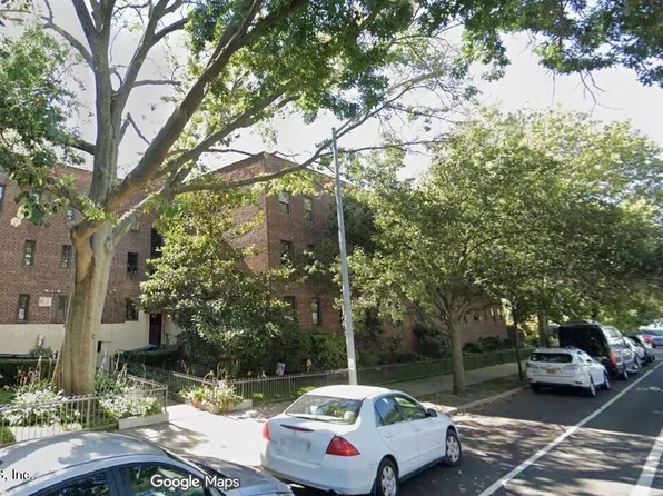 8895 16th Ave #2B, Brooklyn, NY 11214