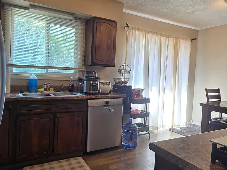 4800 King Arthur Way — Photo 6