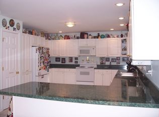 49 Varna Ln, Mahopac, NY 10541