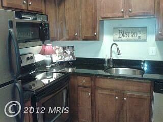 3rd image of 1001 N Randolph St APT 902