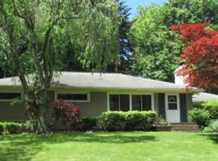 9 Valley Rd, Trumbull, CT 06611