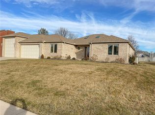 227 Hunterfield Dr, Brookville, OH