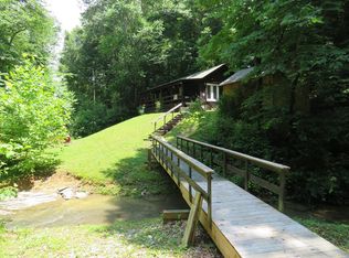 1181 Roughshod Hollow Rd, Byrdstown, TN 38549