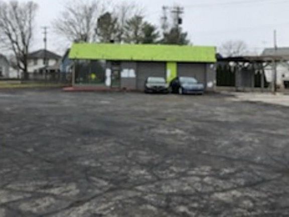 5th image of 407 S 10th St