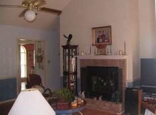 5906 Lake Shore Dr, Naylor, GA 31641