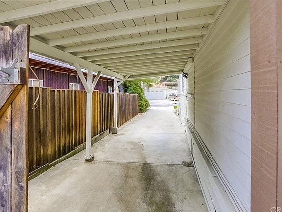 4th image of 21427 Providencia St