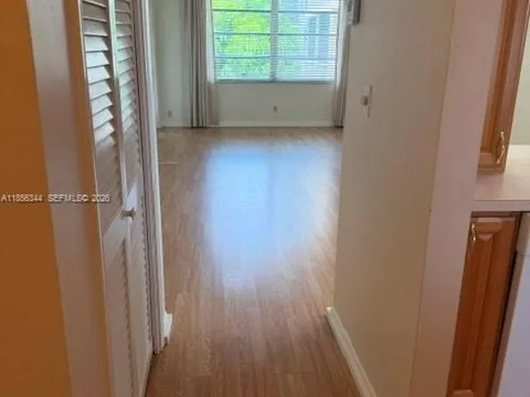 4025 N Federal Hwy APT 221A, Fort Lauderdale, FL 33308