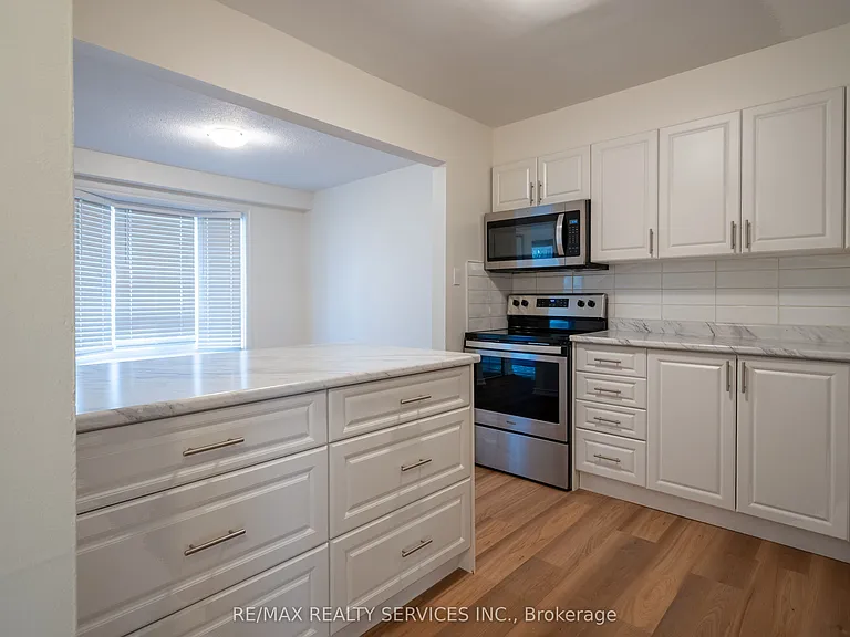 100 Brownleigh Ave #176 — Photo 11