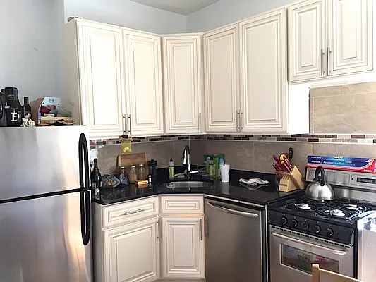 Rented by Friedman Roth Realty | media 24