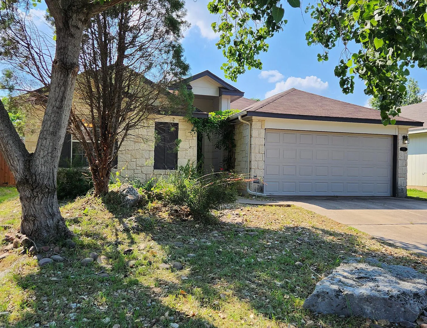 4 bed, 2.0 bath, 1650 sqft, $2,650 — Photo 2