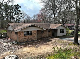 2643 Ouachita Cir, Mena, AR 71953