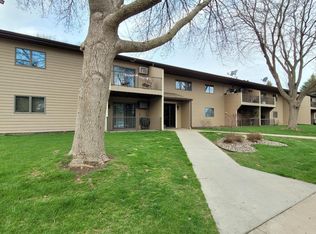3125 Cory Ln APT 103, Hastings, MN 55033