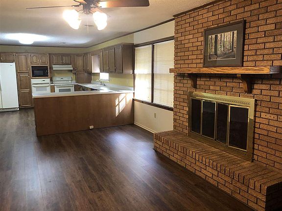 2nd image of 398 Weatherstone Dr