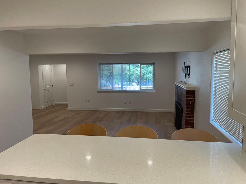 1st image of 8012 Sunrise Blvd