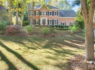 16516 Plantation Woods Dr, Charlotte, NC 28278