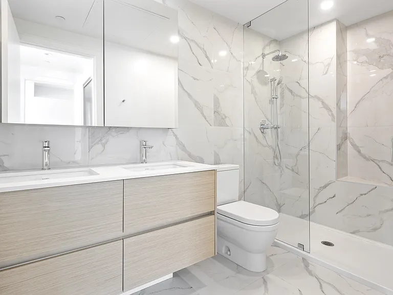 200 Klahanie Ct #1108 — Photo 9