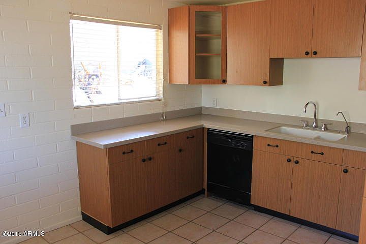 2nd image of 1307 W Sahuaro Dr