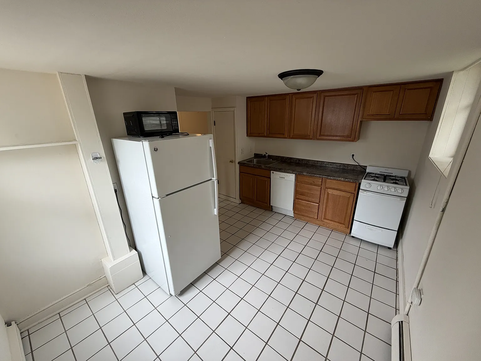125 E Gorham St — Photo 2