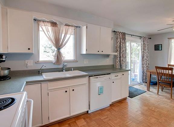 4th image of 8506 Eaton St