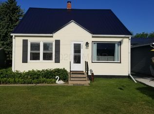 529 1st Ave W, Halstad, MN 56548