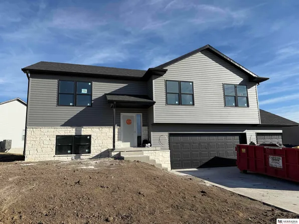 1722 55th St, Lincoln, NE 68528