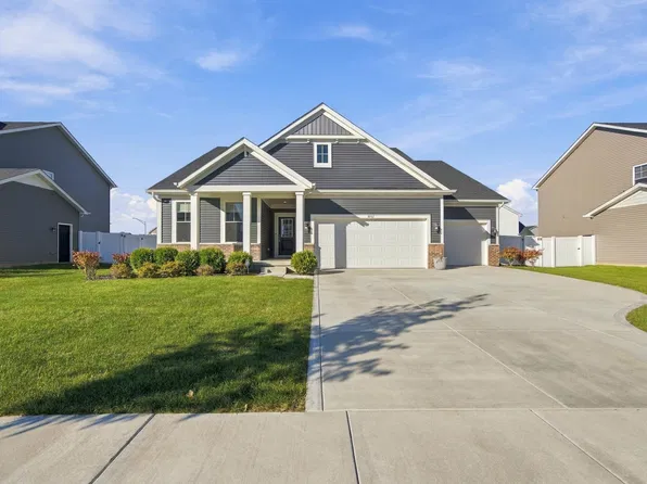 9702 Tradewind Pl, Cedar Lake, IN 46303