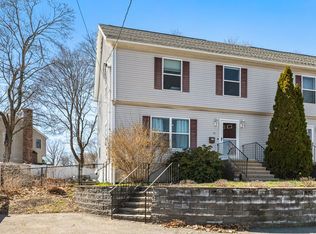 61 Bussey St #61, Dedham, MA 02026