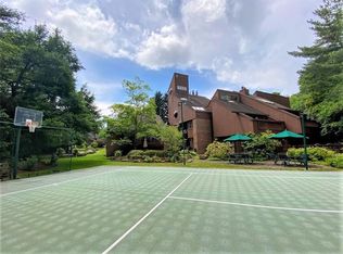 151 Ordale Blvd, Pittsburgh, PA 15228