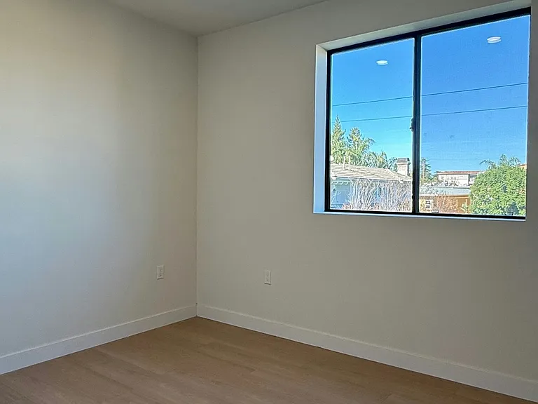 14535 W Weddington St #1BD E-MODEL — Photo 10