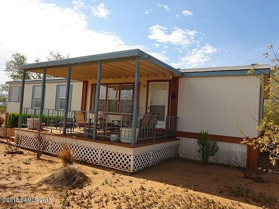 3rd image of 2806 N Evelyn Ln