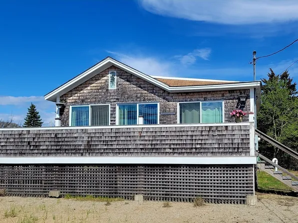 44 Old Point Rd, Newbury, MA 01951