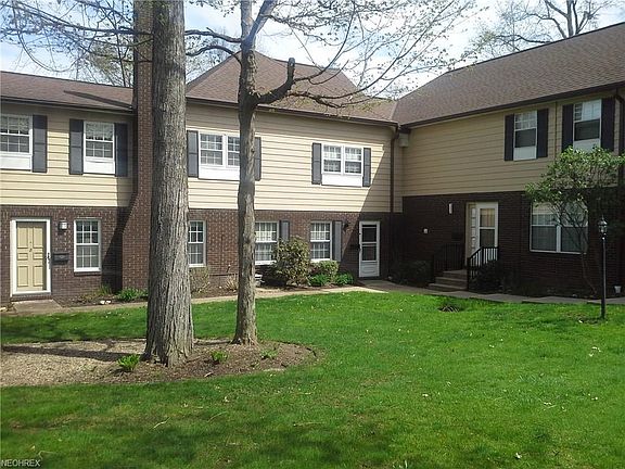 2nd image of 8254 Deepwood Blvd Unit 9