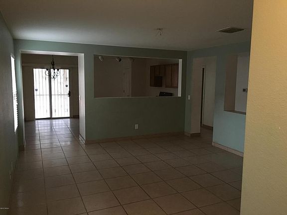 3rd image of 6152 S Sunrise Valley Dr