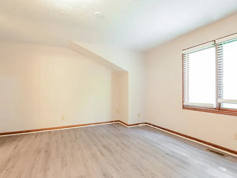 1804 Shorter Ct — Photo 14