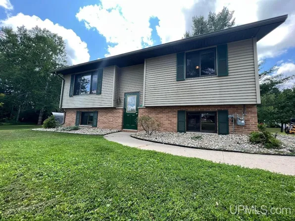 3885 145th Rd, Escanaba, MI 49829