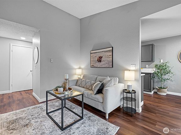 4th image of 1868 Central Place S #F60