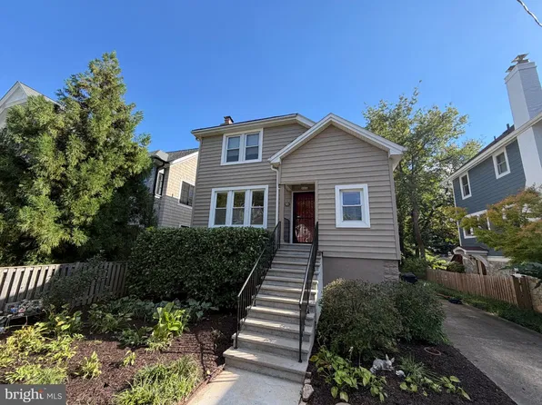 3316 2nd Rd N, Arlington, VA 22201