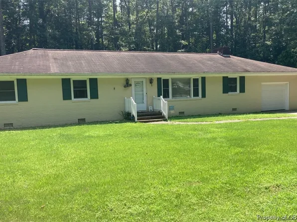 115 River Dr, Hartfield, VA 23071