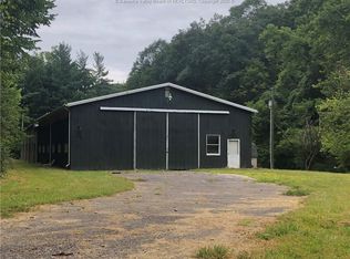 11 Thoroughbred Rd, Scott Depot, WV 25560