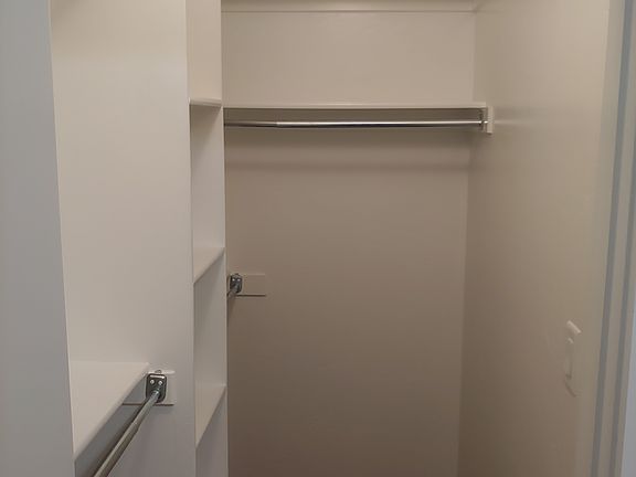 Walk-in closet